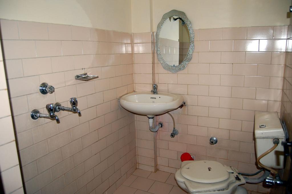 Hotel New Aditya Haridvár Kültér fotó