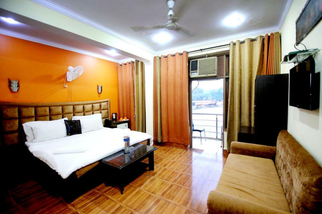 Hotel New Aditya Haridvár Kültér fotó